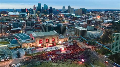 Kansas City unveils Chiefs Super Bowl parade route, details | The ...