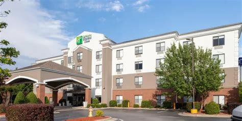 Top 2 Roanoke Rapids Hotels by IHG - December 2024