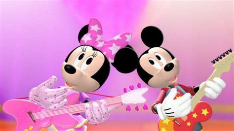 Mickey Mouse Clubhouse: Hot Dog Dance | Disney Video