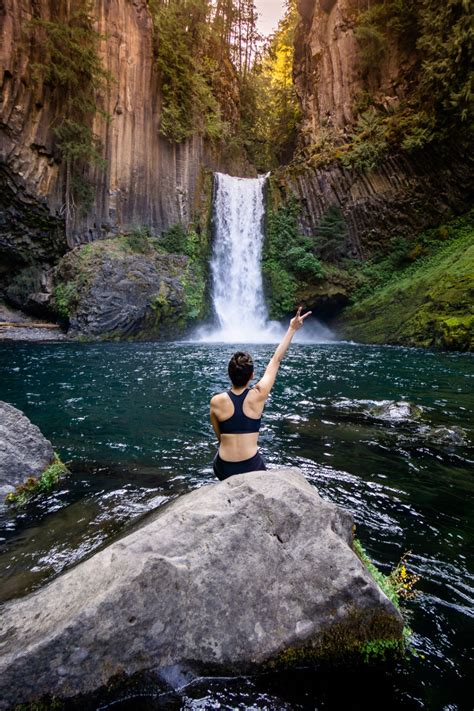 Best Waterfalls Hikes in Umpqua National Forest - The Luxury Lowdown