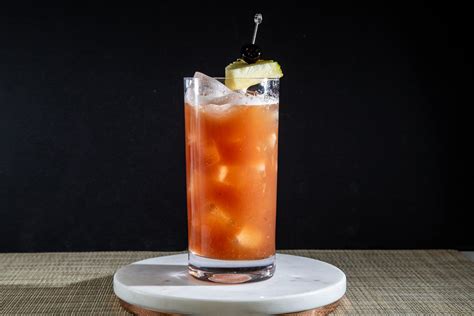 Singapore Sling Recipe - CocktailLove