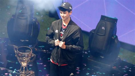 Fortnite World Cup champion Bugha swatted during Twitch stream - WIN.gg