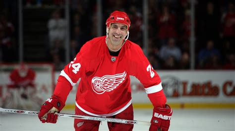 Chris Chelios leaves Red Wings for Blackhawks? Just too soon