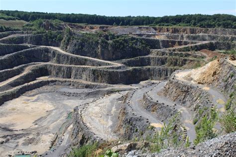 Condition Monitoring of a Mining Quarry for Optimal Production - CAS