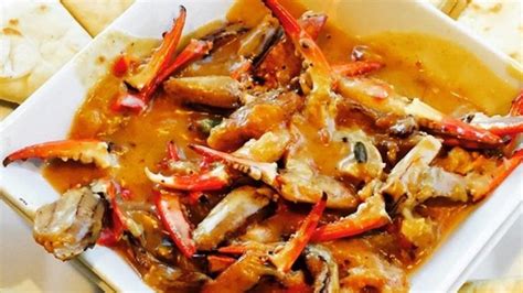 Pure and Simple Recipe of the Day: Sautéed crab claws and king prawns ...