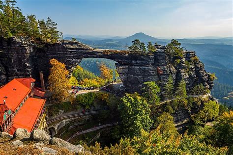 7 Beautiful Natural Bridges From Around the World - WorldAtlas