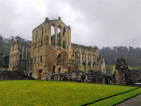 Rievaulx Abbey A Ruined Cistercian Abbey Yorkshire