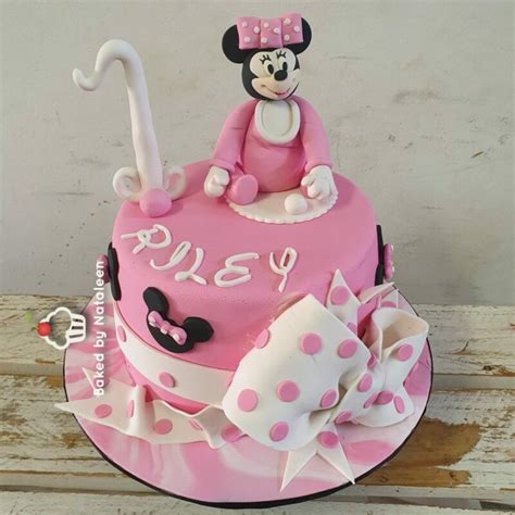 Minnie Polka Dot Bow Birthday Cake (3) | Baked by Nataleen