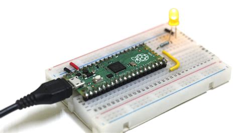 Raspberry Pi Pico - Getting Started with Micropython - Circuit Geeks