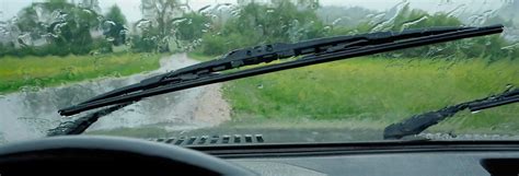 Best Wiper Blade Buying Guide - Consumer Reports