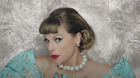 Taylor Swift's Karma Music Video Features Easter Eggs That Seem To ...