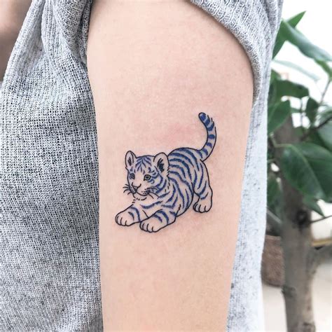 BUOY on Instagram: “Baby blue tiger🐯 동물타투 자신있다구요🙃 BUOY TATTOO ...