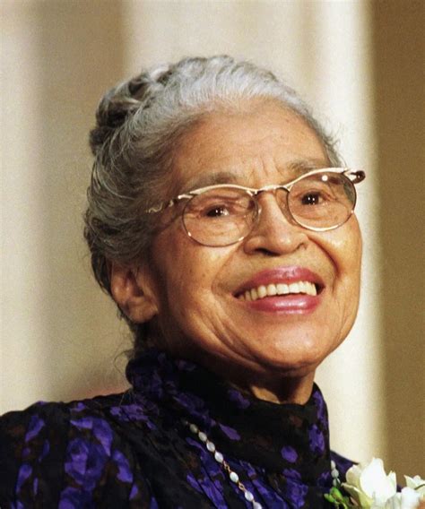 Hoy en la historia. Nace activista norteamericana Rosa Parks