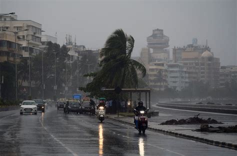 Mumbai weather update: City wakes up to cloudy skies; IMD predicts moderate to heavy rainfall