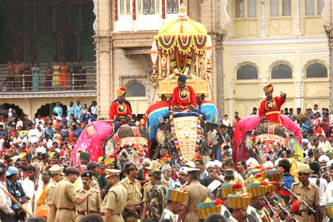 Mysore Dasara 2017 | Mysore Dussehra Festival | Festivals in Karnataka | Times of India Travel