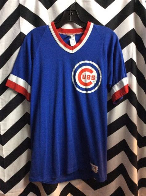 Retro Chicago Cubs T-shirt/jersey – V-neck – Striped Neck & Sleeves ...