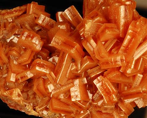 Wulfenite 1 | Wulfenite crystals (field of view: ~4.3 centim… | Flickr