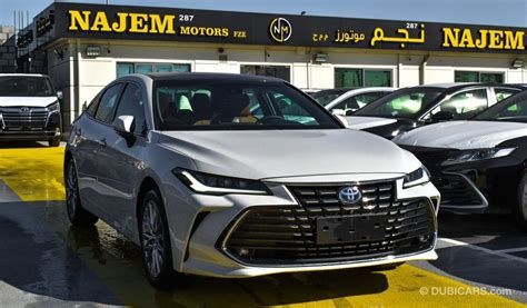 New Toyota Avalon XLE 2.5L Hybrid 2023 for sale in Dubai - 695170