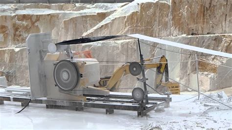 WIRE SAW CUTTING MACHINE S860EG IN CARRARA WHITE MARBLE QUARRY - YouTube