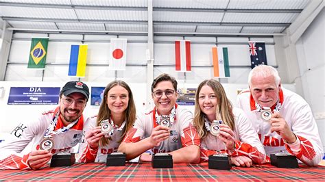 Curling Canada | Canada Claims Bronze!