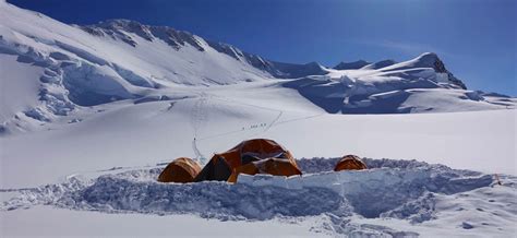 Mount Logan » Summit Mountain Guides