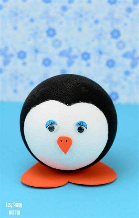 Round Penguin Craft for Kids to Make - Easy Peasy and Fun