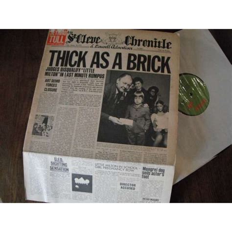 Thick as a brick by Jethro Tull, LP Gatefold with seventies - Ref:119130181