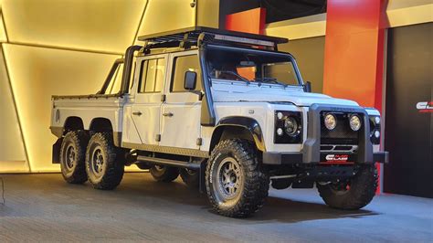 Alain Class Motors | Land Rover Defender 6x6