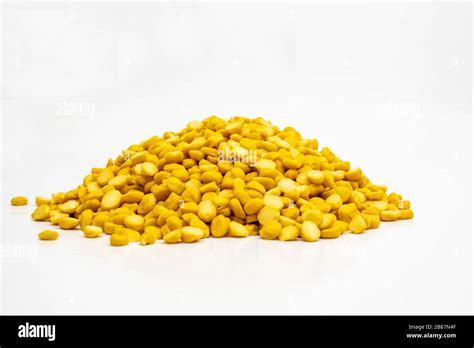 Gram pulse isolated on white background Stock Photo - Alamy