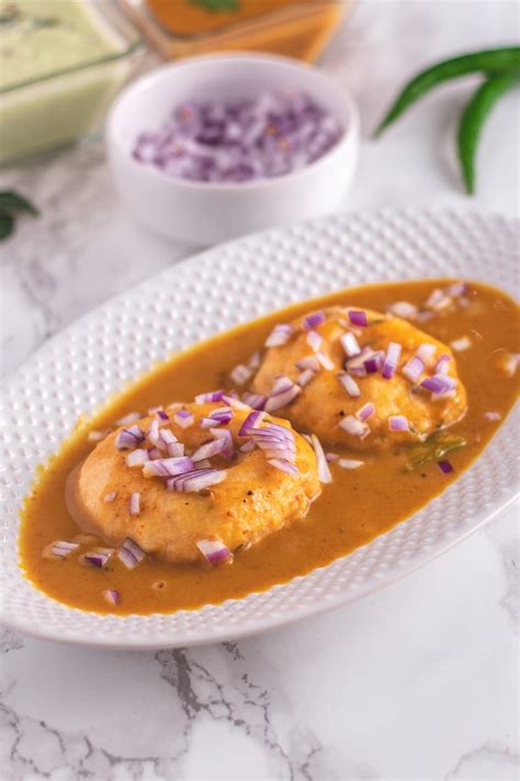 Medu Vada Recipe (Sambar Vada) - Spice Up The Curry