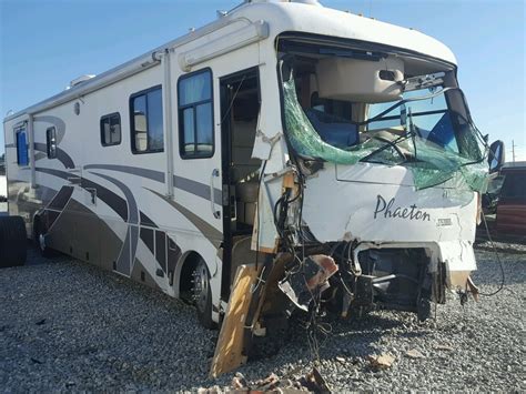 Salvaged FREIGHTLINER Recreational Vehicles for Auction - AutoBidMaster