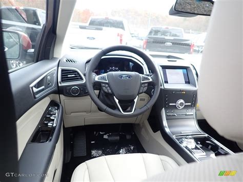 Soft Ceramic Interior 2020 Ford Edge Titanium AWD Photo #136006933 | GTCarLot.com