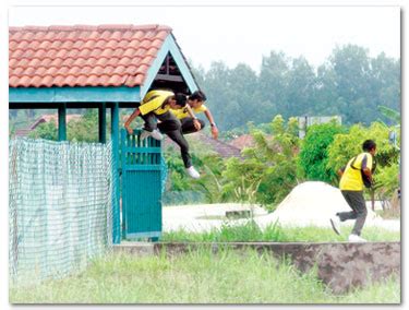 Khairul's Mahamad: Kementerian Pelajaran Kaji Masalah Ponteng Sekolah