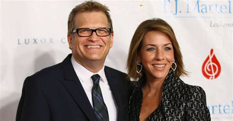 Is Drew Carey Married? his relationship with his Ex-fiancée explained ...