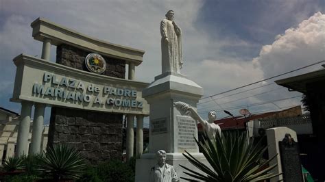 Cavitedventures No. 16: Plaza de Padre Mariano Gomez (picture taken ...