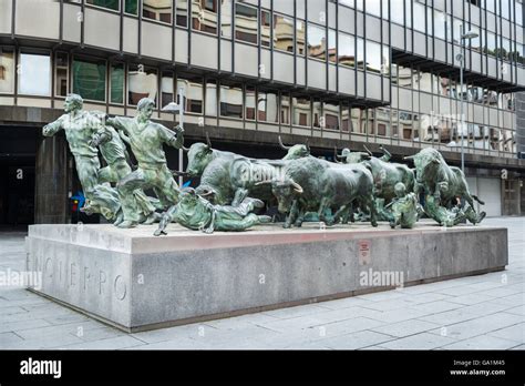 Monument of Pamplona Bull Run, Spain Stock Photo - Alamy