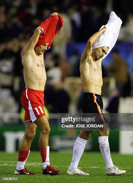 Roberto Ayala Valencia Photos and Premium High Res Pictures - Getty Images