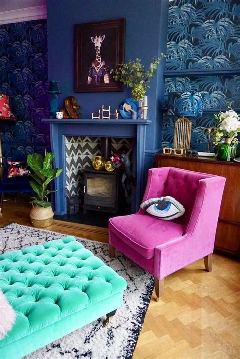 Lovely Colorful Living Room Ideas 32 - HOMYHOMEE