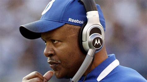 Colts fire coach Caldwell - Eurosport