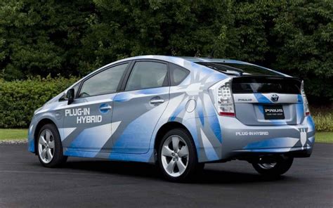 Hybrid Cars Pros and Cons: An In-Depth Evaluation – Autowise