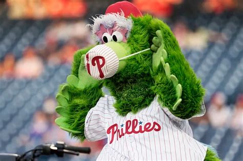 Phillies settle Phanatic lawsuit with mascot creators