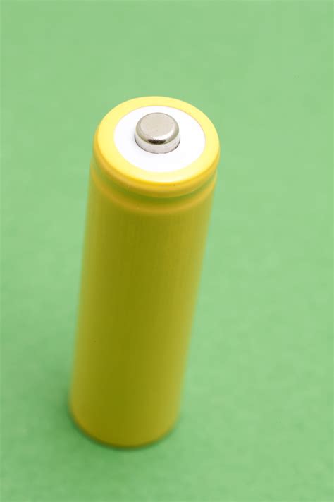 Free Stock image of Single battery cell | ScienceStockPhotos.com