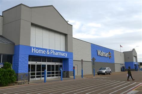 Walmart sees rare disappointing quarter after sluggish Christmas sales | Magnolia Banner News