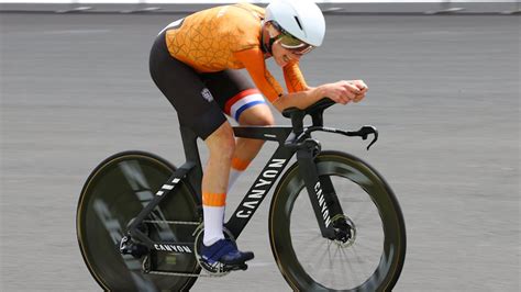 Annemiek van Vleuten gains ultimate redemption in women's cycling individual time trial