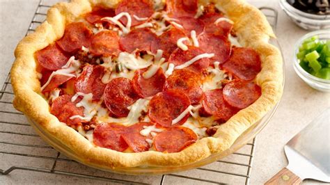 Easy Crescent Pizza Bake Recipe - Pillsbury.com