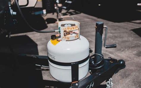 RV Propane Tank Sizes: What Size Tank is Right for My Camper Trailer