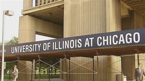 UIC United Faculty set to strike Jan. 17 | FOX 32 Chicago