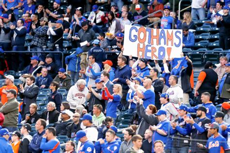 Hot Clicks: Andrea Stickel; Mets Fans Rank Lowest in Grammar - Sports ...