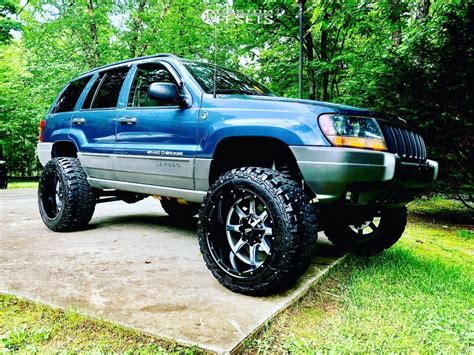 2002 Jeep Grand Cherokee Moto Metal Mo970 Rough Country Suspension Lift 6.5" | Custom Offsets