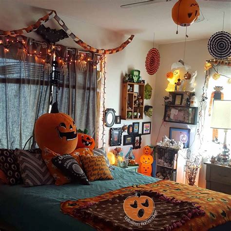 Diy Halloween Decorations For Bedroom